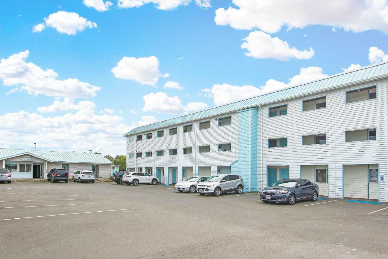 Windjammer Condos 维景湾畔 外观 照片